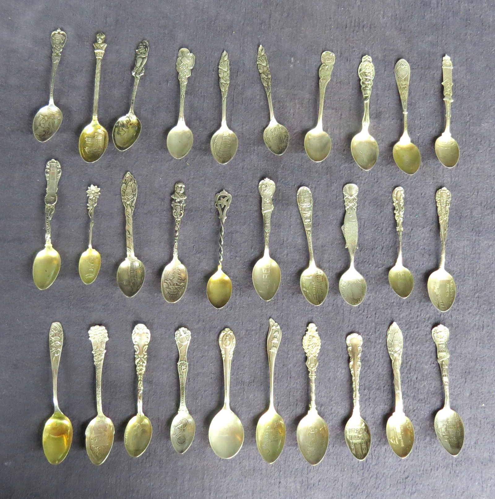 Lot 30 sterling silver demi-tasse souvenir spoons (1 of 1)