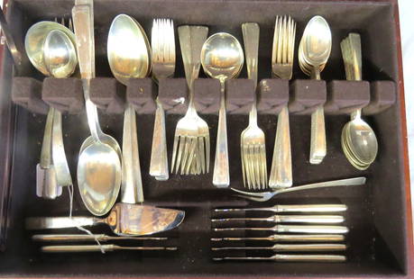 Sterling silver flatware set “Old Lace” pattern by Towle: Sterling silver flatware set “Old Lace&rdquo; pattern by Towle silver consisting of 16 tea spoons, 12 dinner forks, 7 soup spoons, 12 salad forks, 4 large serving spoons, 4 odd serving pieces, 8 but