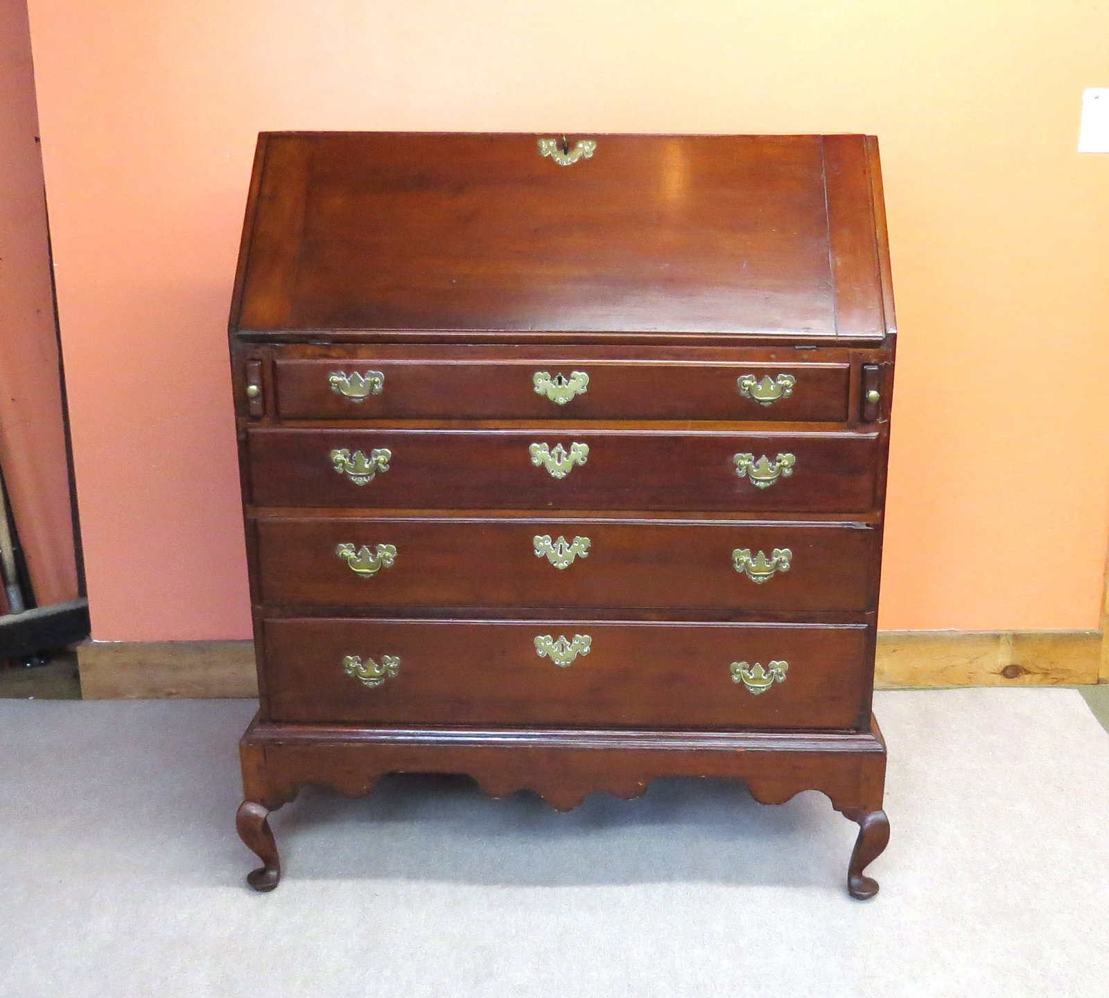 Queen Ann desk on frame (1 of 14)