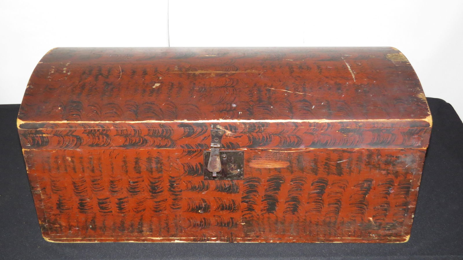 Paint decorated pine dome top box (1 of 7)