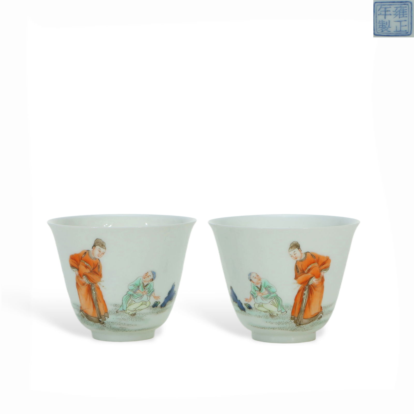 A pair of colorful figure cups: Height 5cm, Diameter 6cmX2