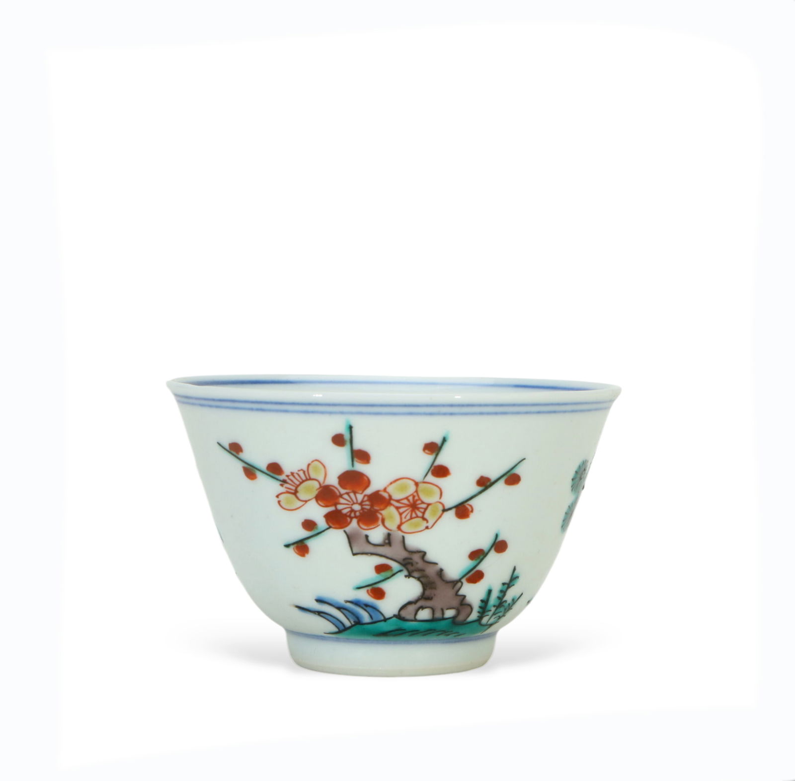 Qing Dynasty Plum Blossom Tea Cup: Height 5.5cm, width 8.5cm