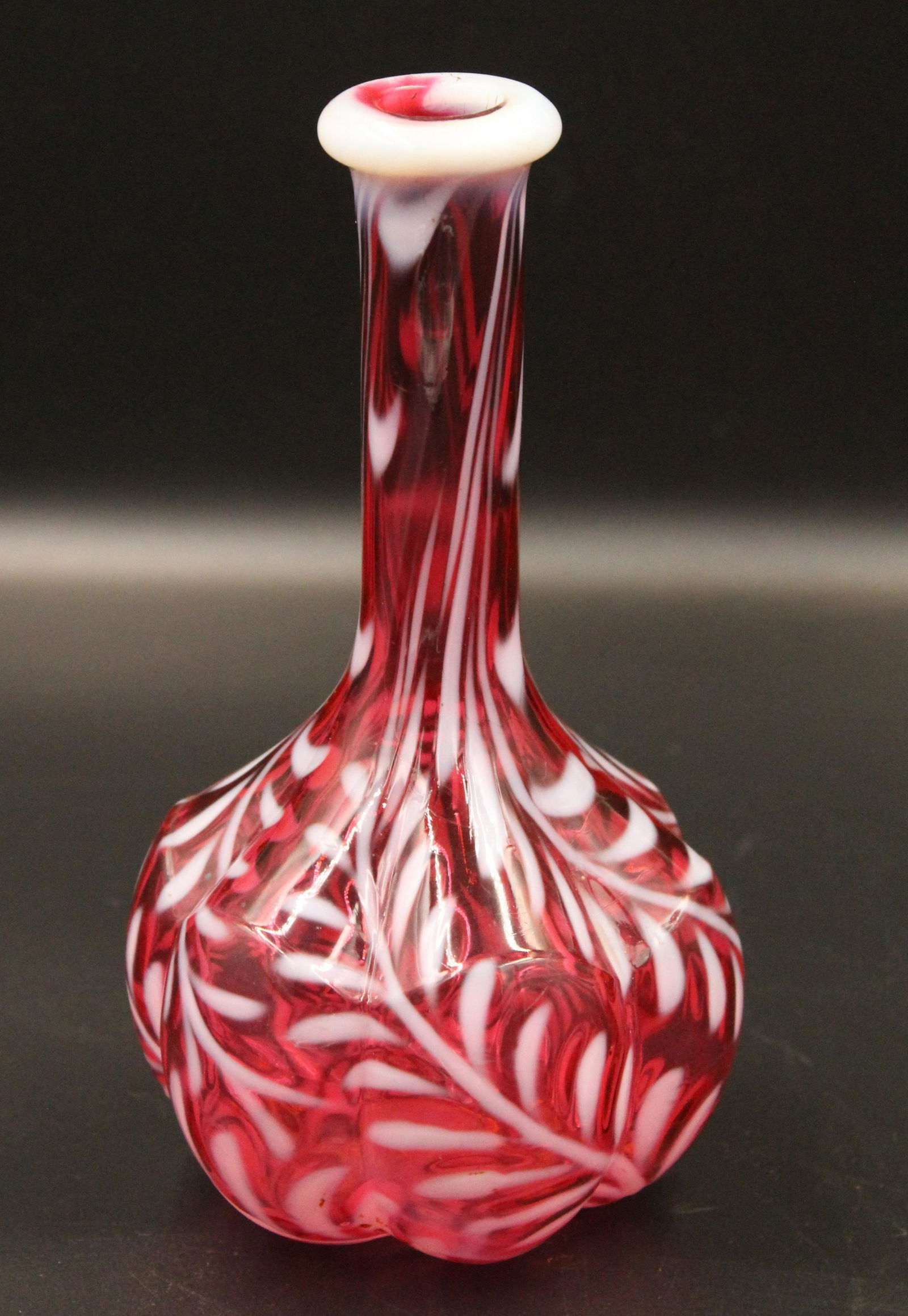 Hobbs Cranberry Opalescent Fern Barber Bottle (1 of 2)