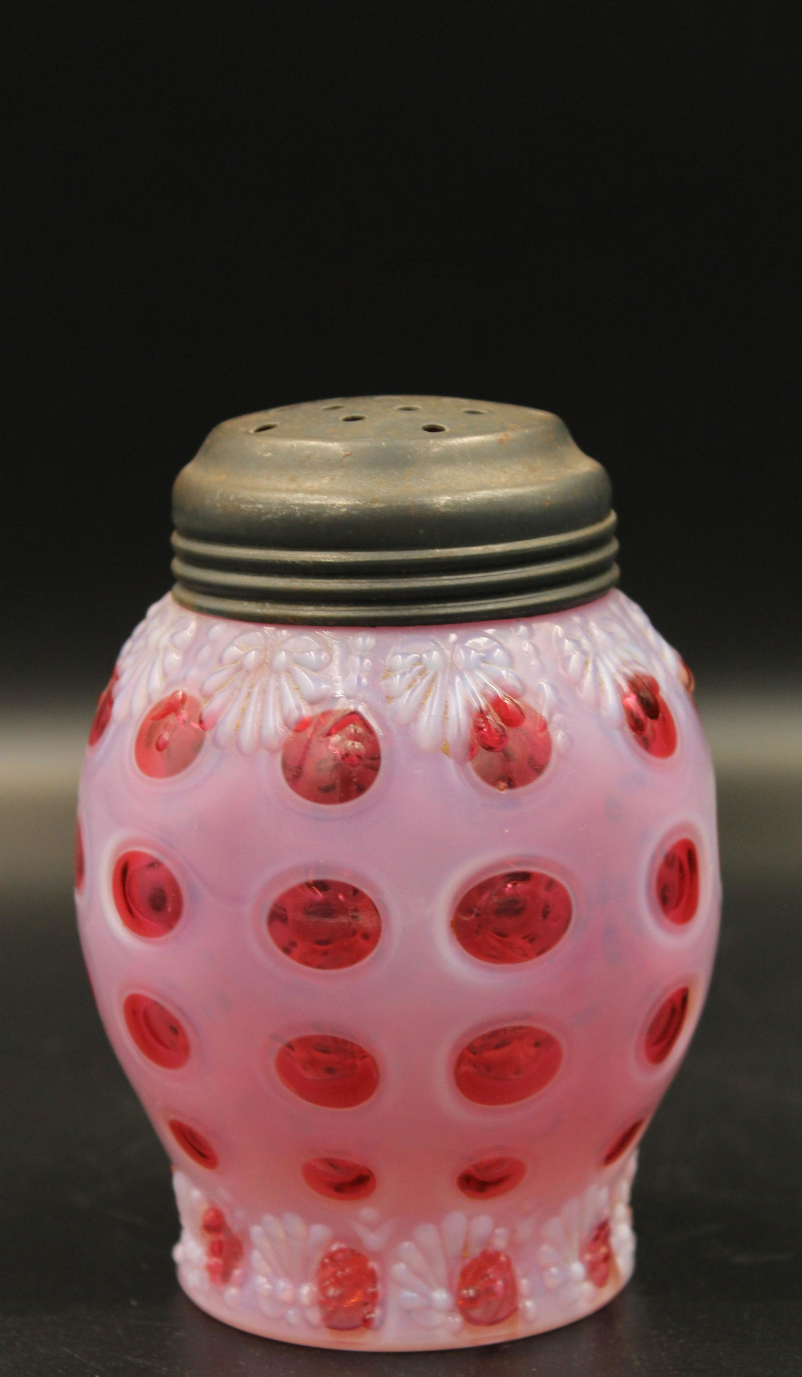 Rare Northwood Fancy Fans Cranberry Sugar Shaker (1 of 2)