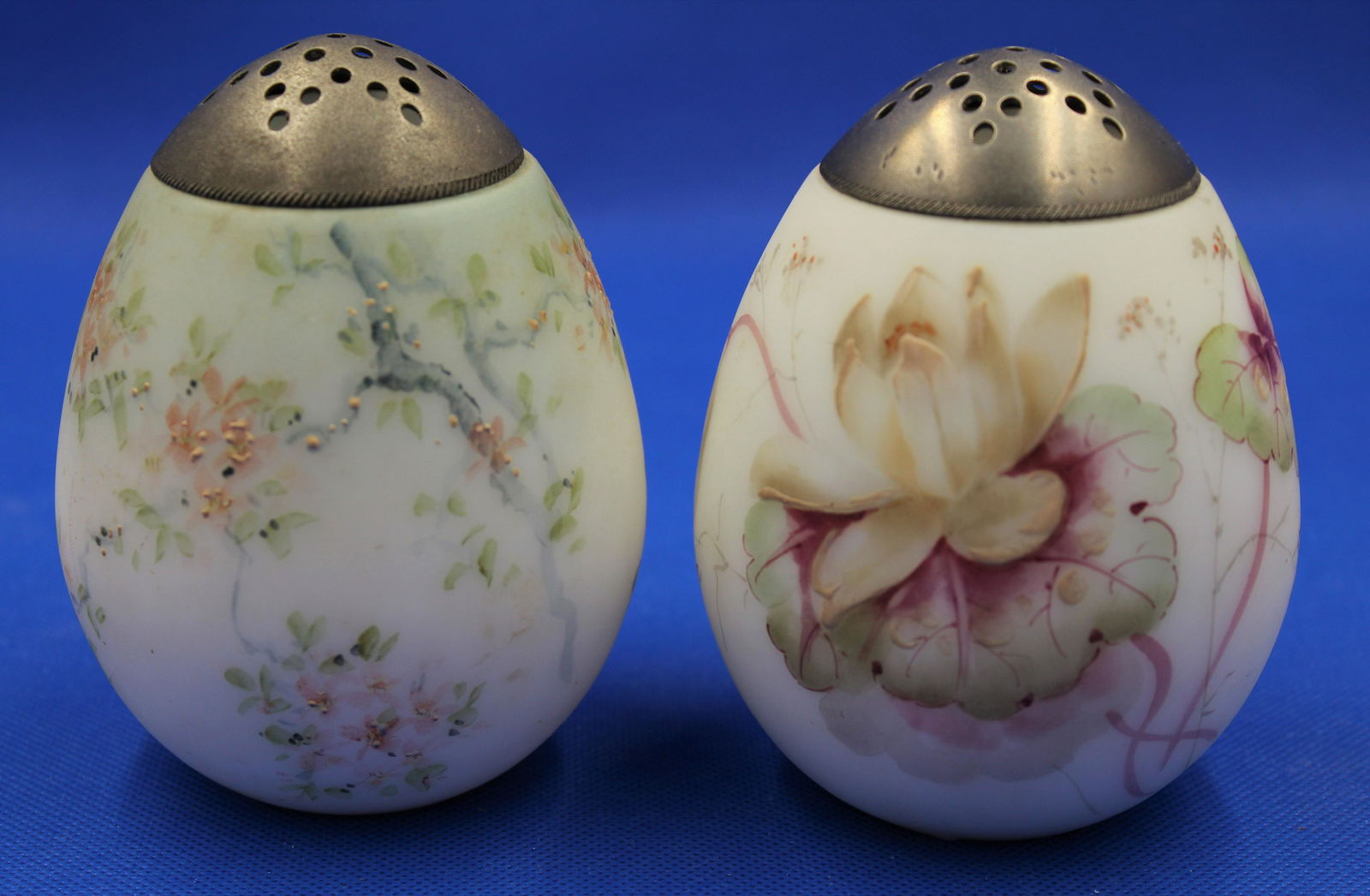 2pc. Lot Mt. Washington Glass Sugar Shakers (1 of 3)