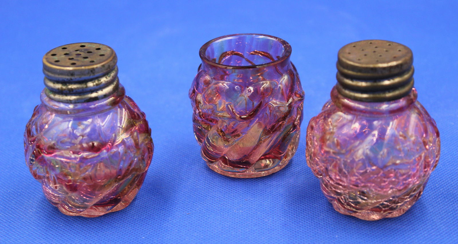 3pc. Lot Northwood Royal Ivy salt shakers Toothpick (1 of 4)