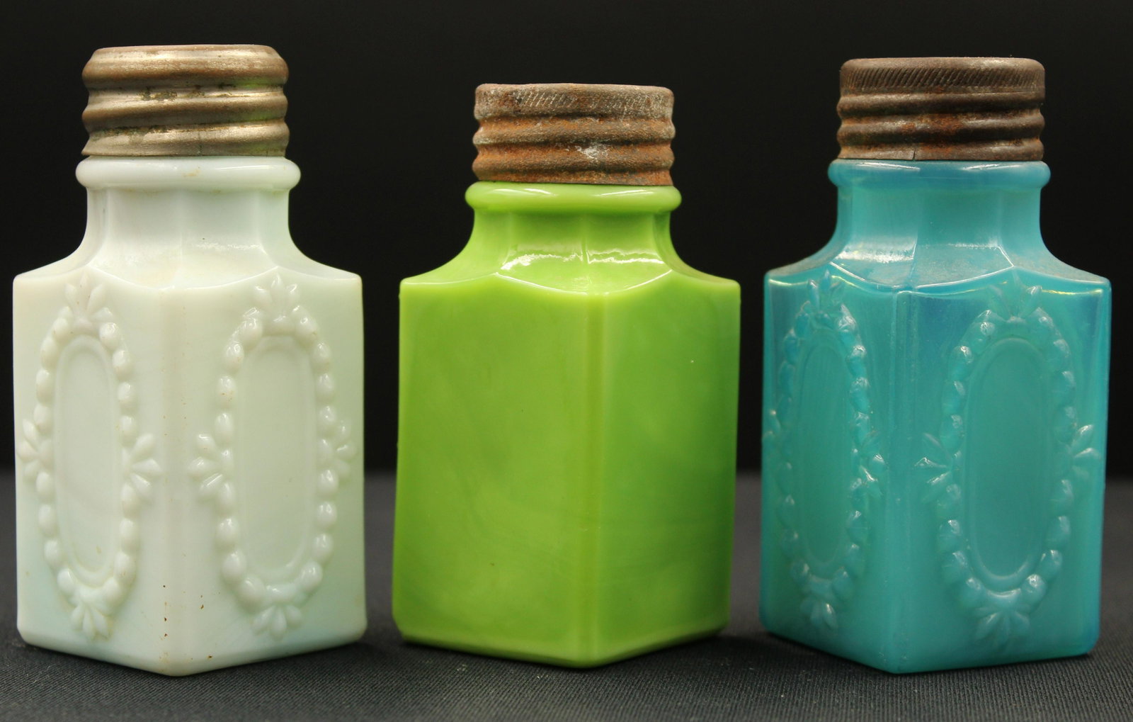 3pc. Lot Victorian Challinor Victorian Salt Shakers: Lot of 3 Victorian Challinor Victorian Shakers to include a white, green, and blue. Each measures 4" H.