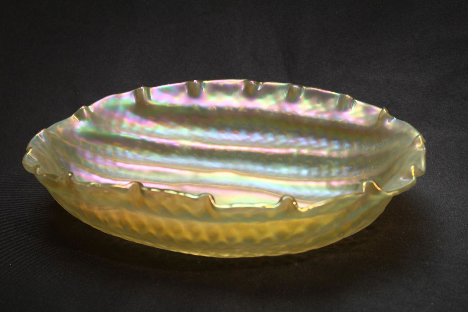 Continental Austrian Bohemian Shell Bowl (1 of 4)