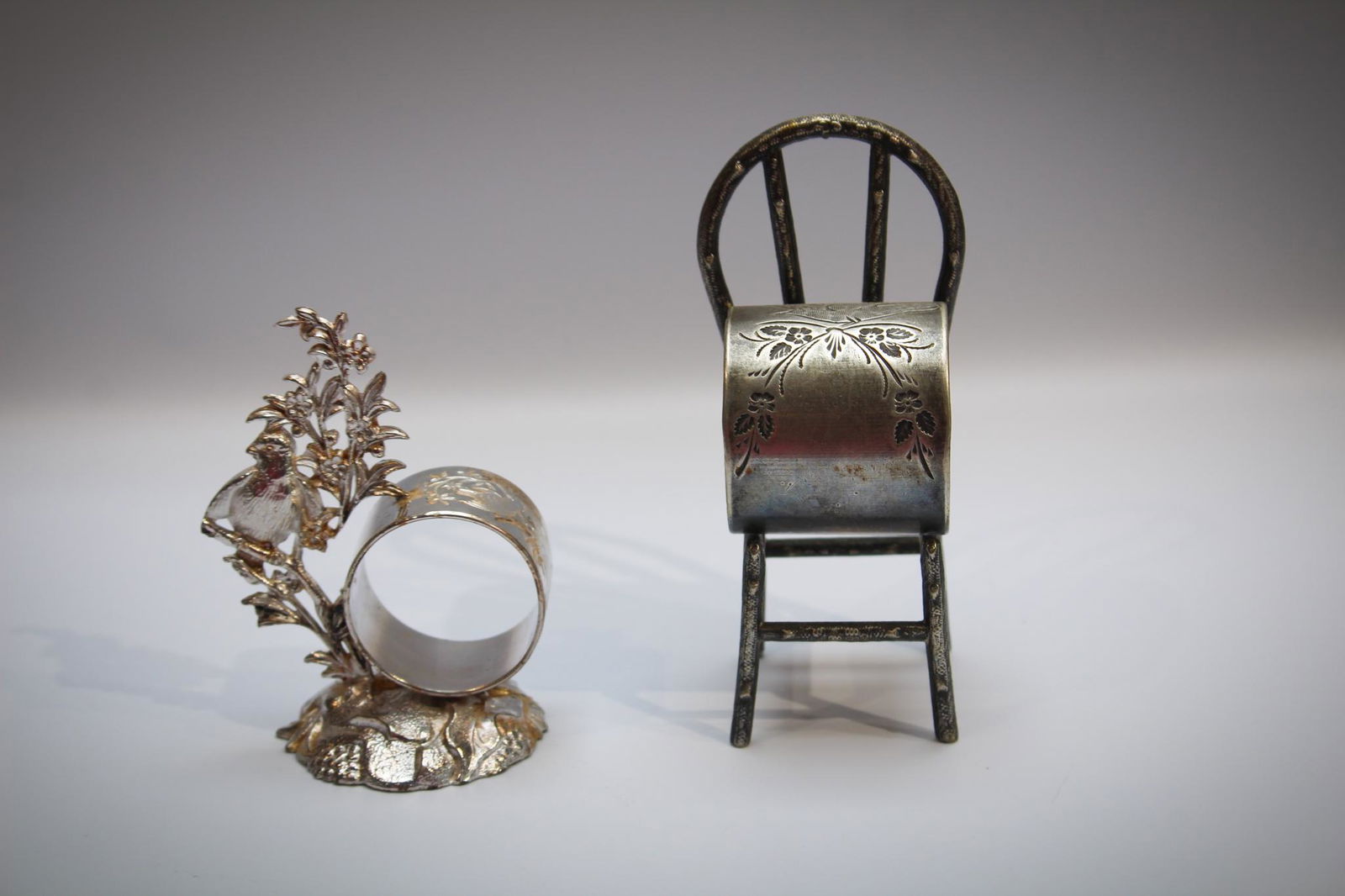 Lot 2ps Victorian Silverplate Napkin Rings (1 of 8)