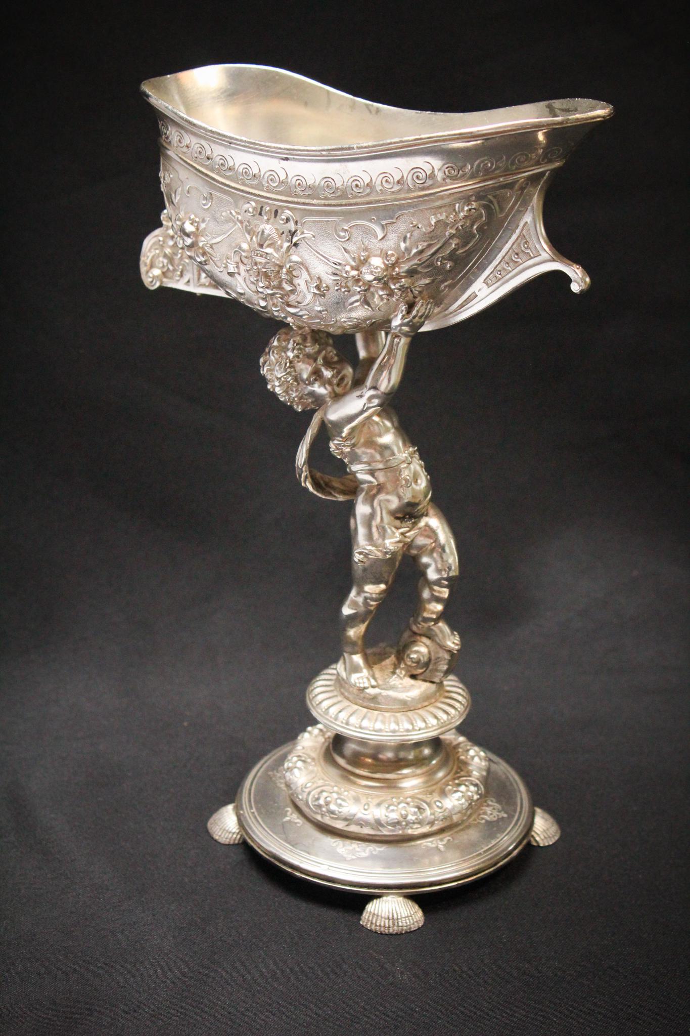 Victorian Middletown Silverplate Figural Cherub Serving (1 of 12)