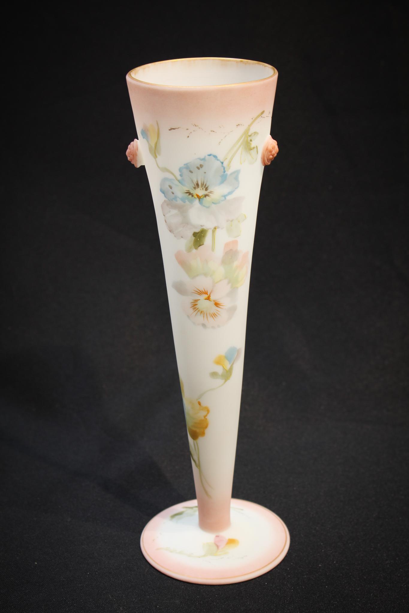 Mt. Washington Crown Milano Pansy 10" Lily Vase (1 of 5)