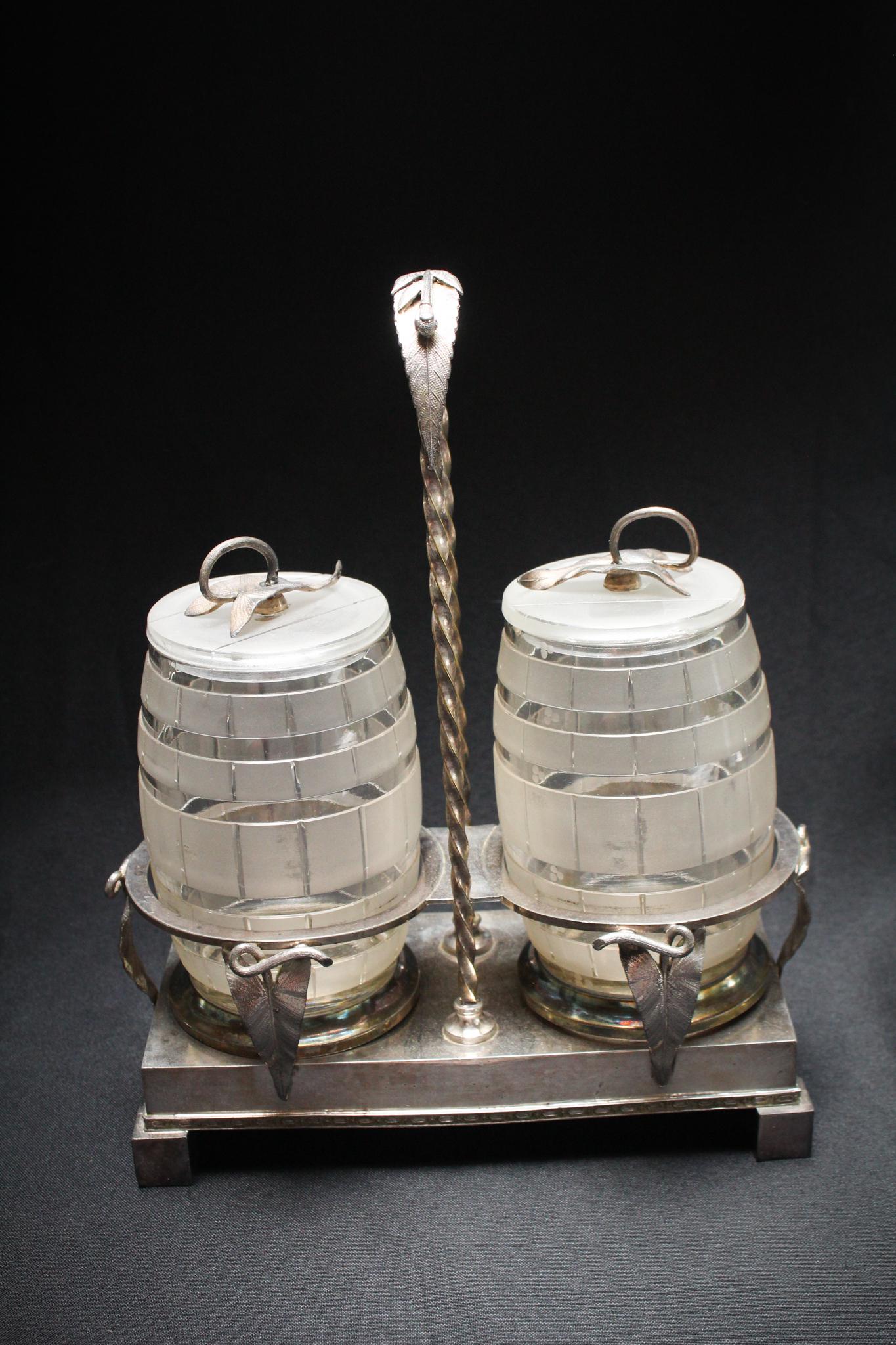 Rare Victorian Silverplate Double Barrel Pickle castor (1 of 9)