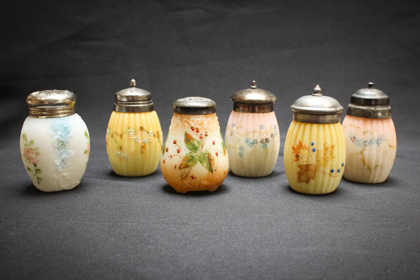 Lot 6 Mt Washington Glass Salt Shaker/Mustards (1 of 5)