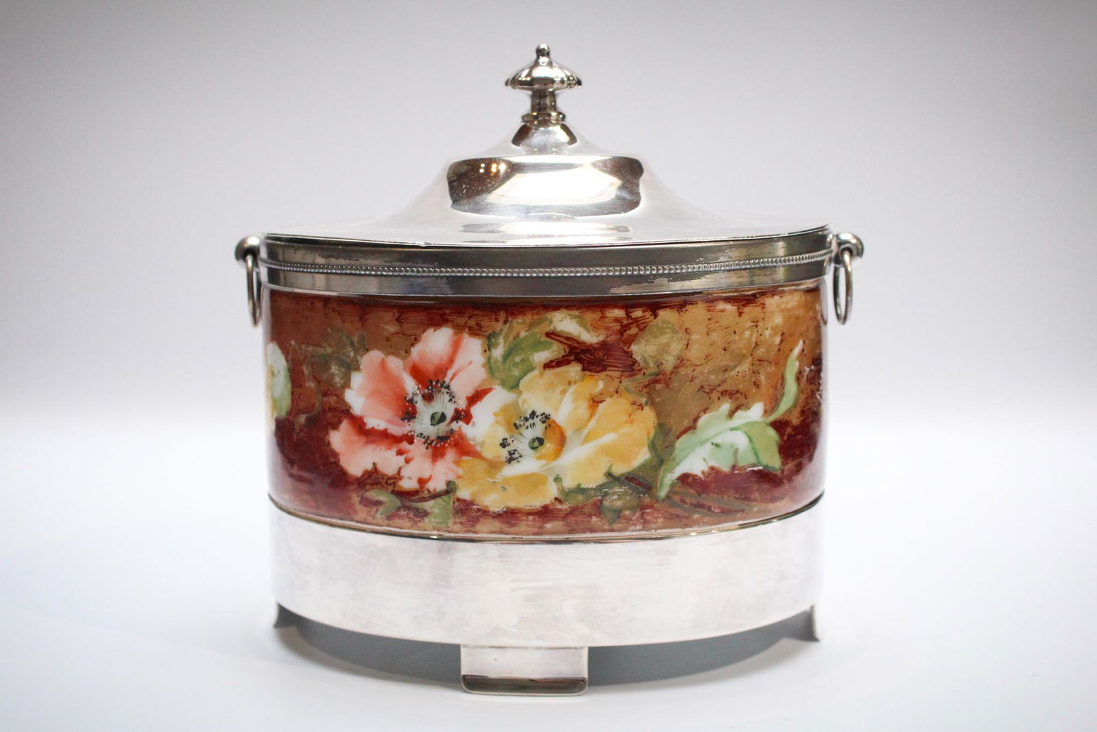 Signed Pairoint Glass & Silverplate Victorian Biscuit (1 of 6)