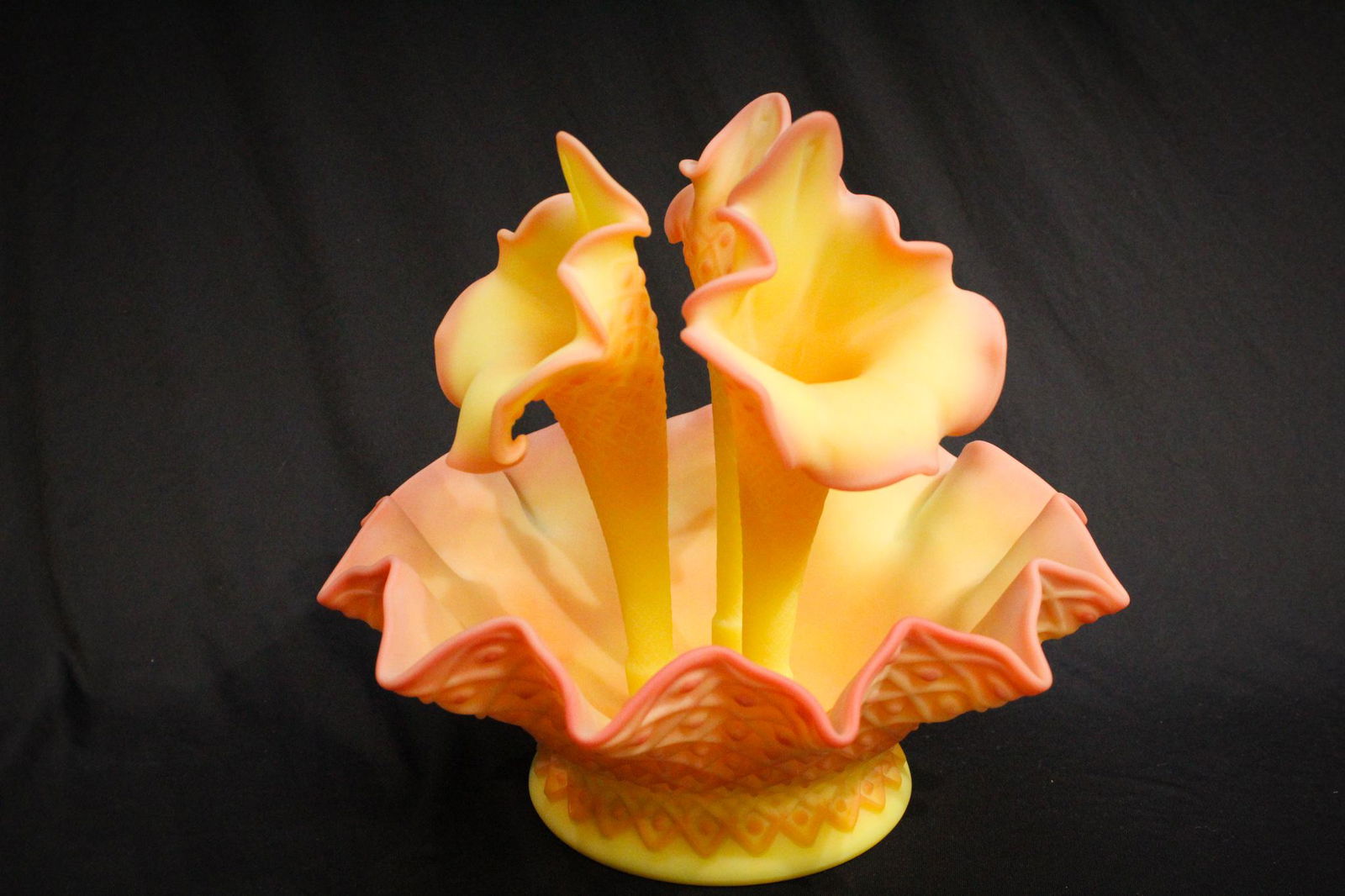 Fenton Burmese Satin Diamond Lace Epergne (1 of 6)