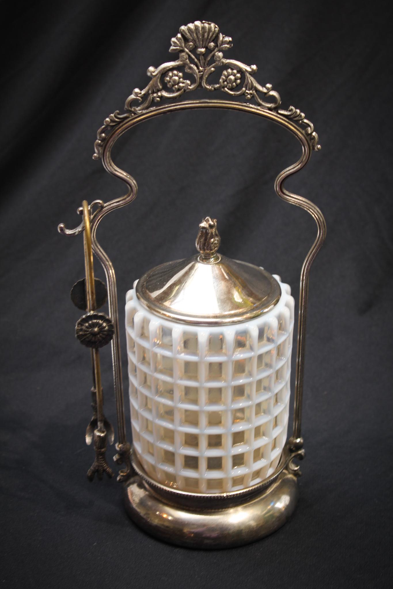 Beatty Opalescent Silverplate Pickle Castor (1 of 5)