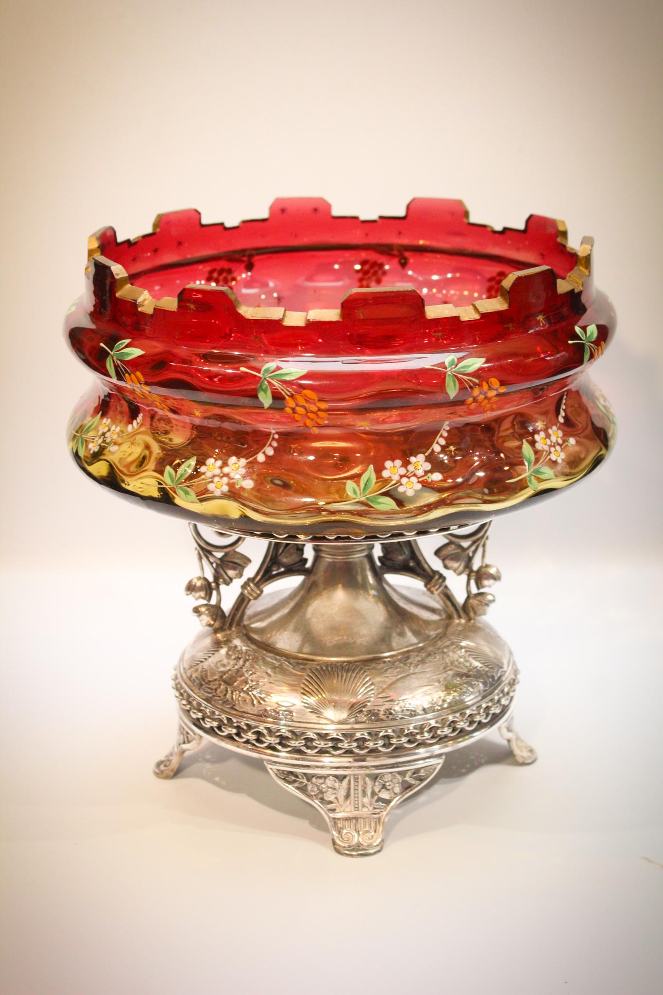 Fantastic Amberina decorated Pairpoint Brides Bowl (1 of 13)