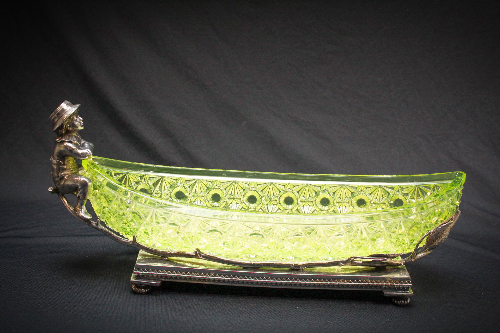 Victorian Wilcox silverplate Boy with Vaseline Boat (1 of 10)