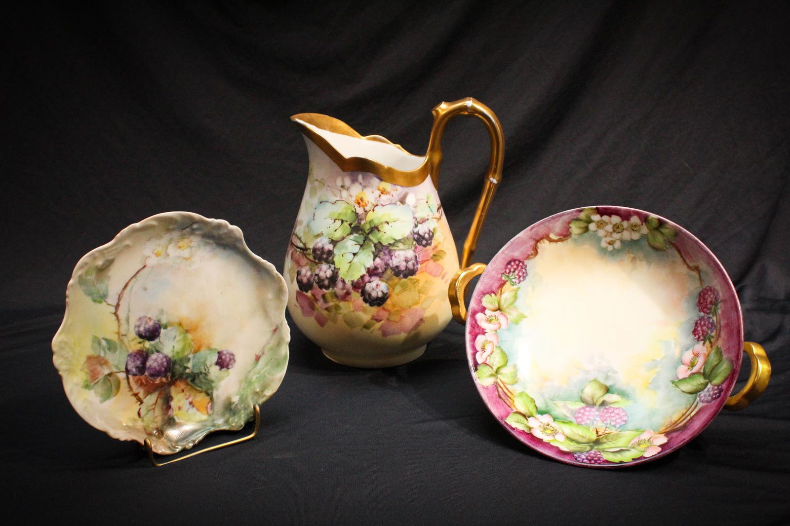3 pc Lot French Limoge Porcelain Blackberry dÃ©cor (1 of 9)