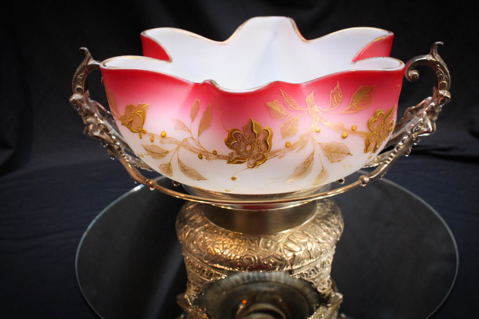 Fabulous DBL Cherub Peachblow Gilt Wilcox Silverplate (1 of 13)