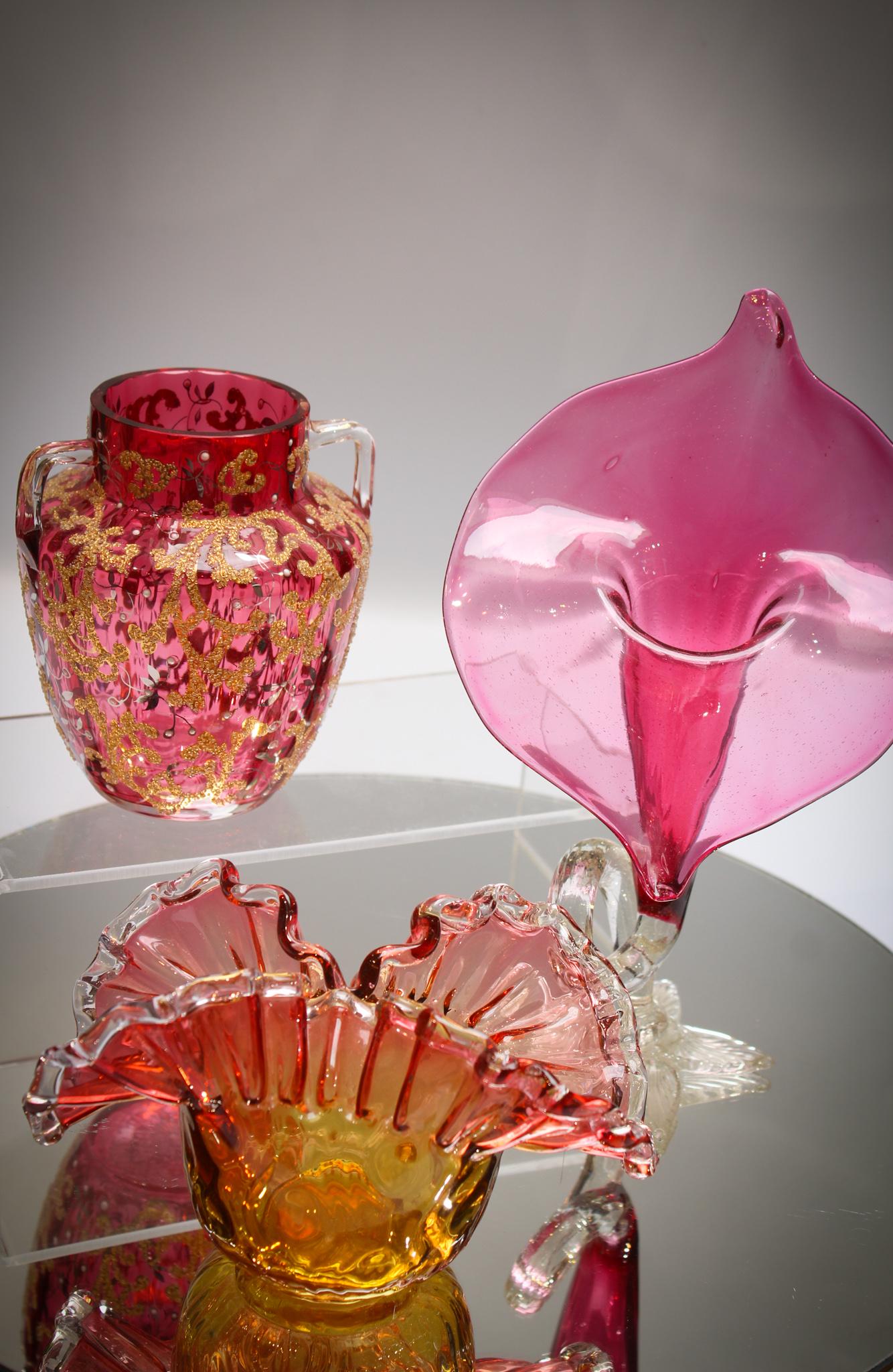 3pc Lot Victorian Cranberry Coralene and Amberina: What an array of pieces we have in this grouping. All beautiful pieces of Victorian glass to include a cranberry twisted stem jack in the Pulpit vase, A fantastic cranberry and cilt decorated coralene