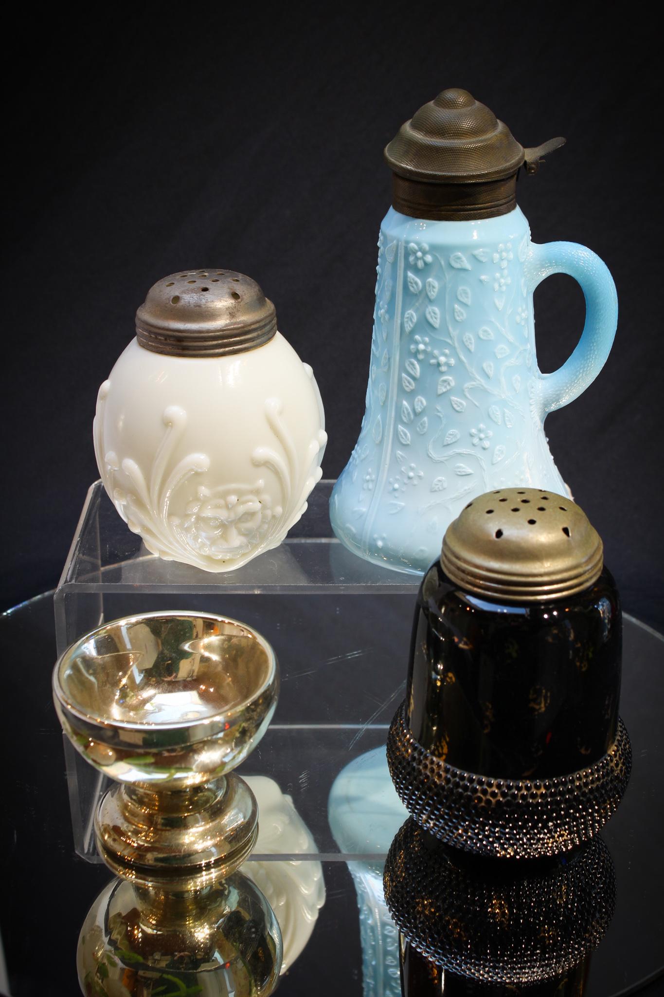 4 pc Lot Victorian Sugar Shakers Syrup Mercury Glass (1 of 5)