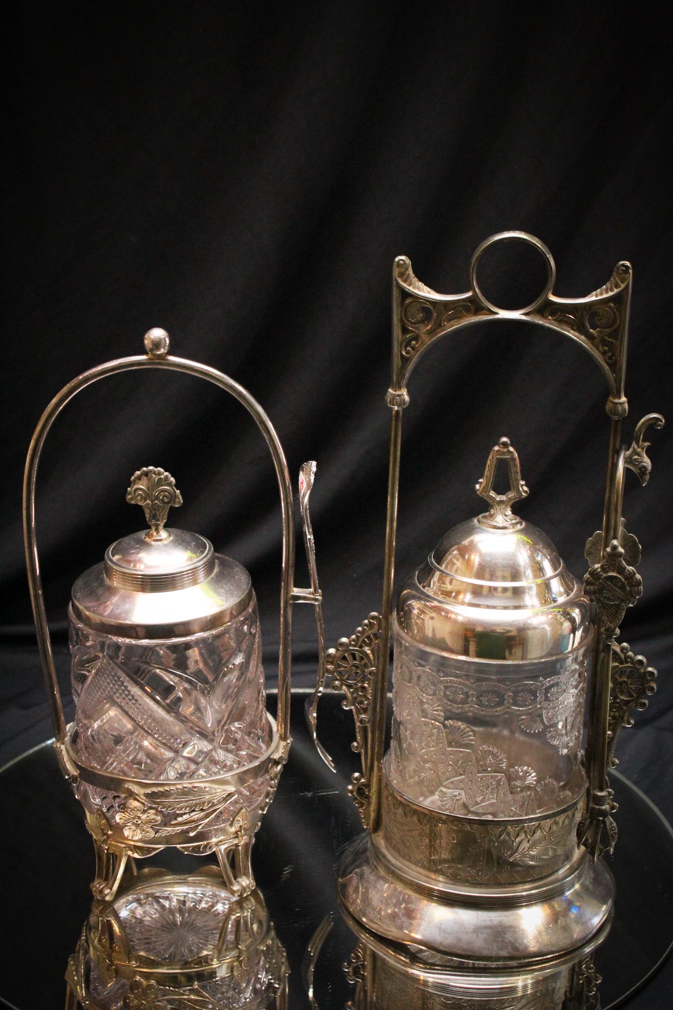 2 pc Lot Victorian Homan Reed Barton Pickle Castors (1 of 5)