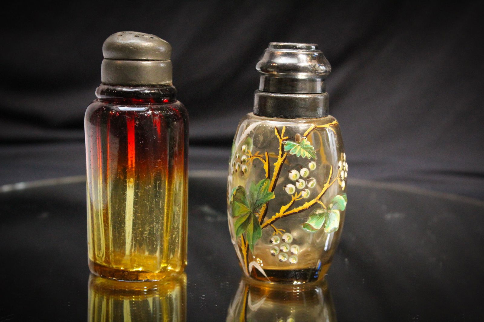 2 pc Lot Victorian glass Salt Shakers (1 of 5)