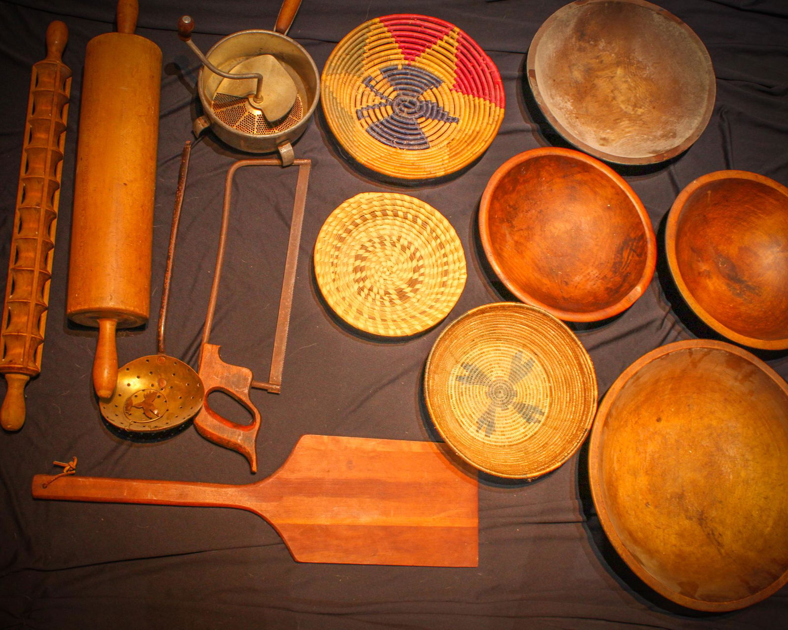 Lot antique Primitive Wooden bowls & Huge Rolling pins (1 of 4)