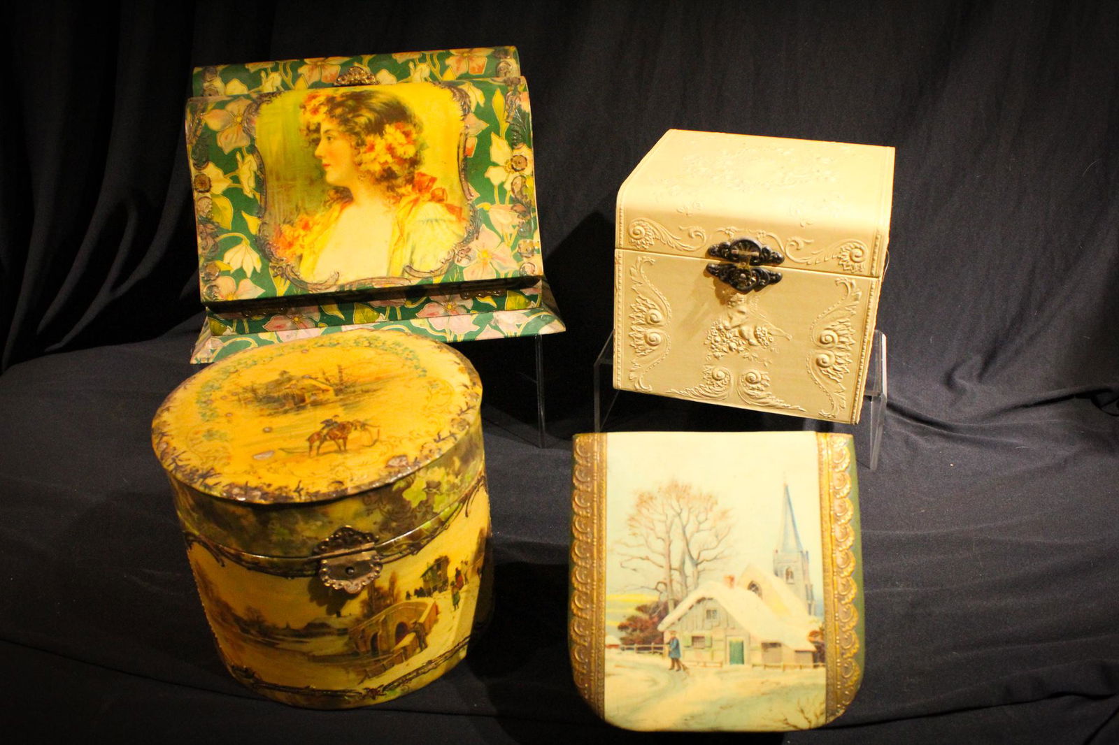 Lot 4 Celluloid Victorian Dresser Vanity Boxes (1 of 19)