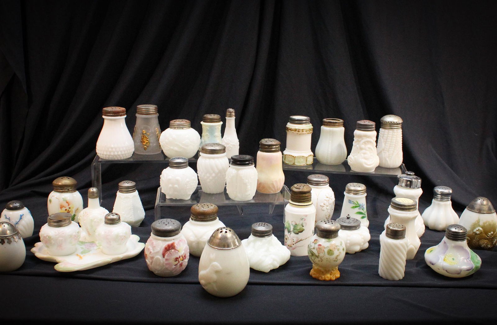 36 pc Lot Victorian Milk Glass Salt Shakers (1 of 6)