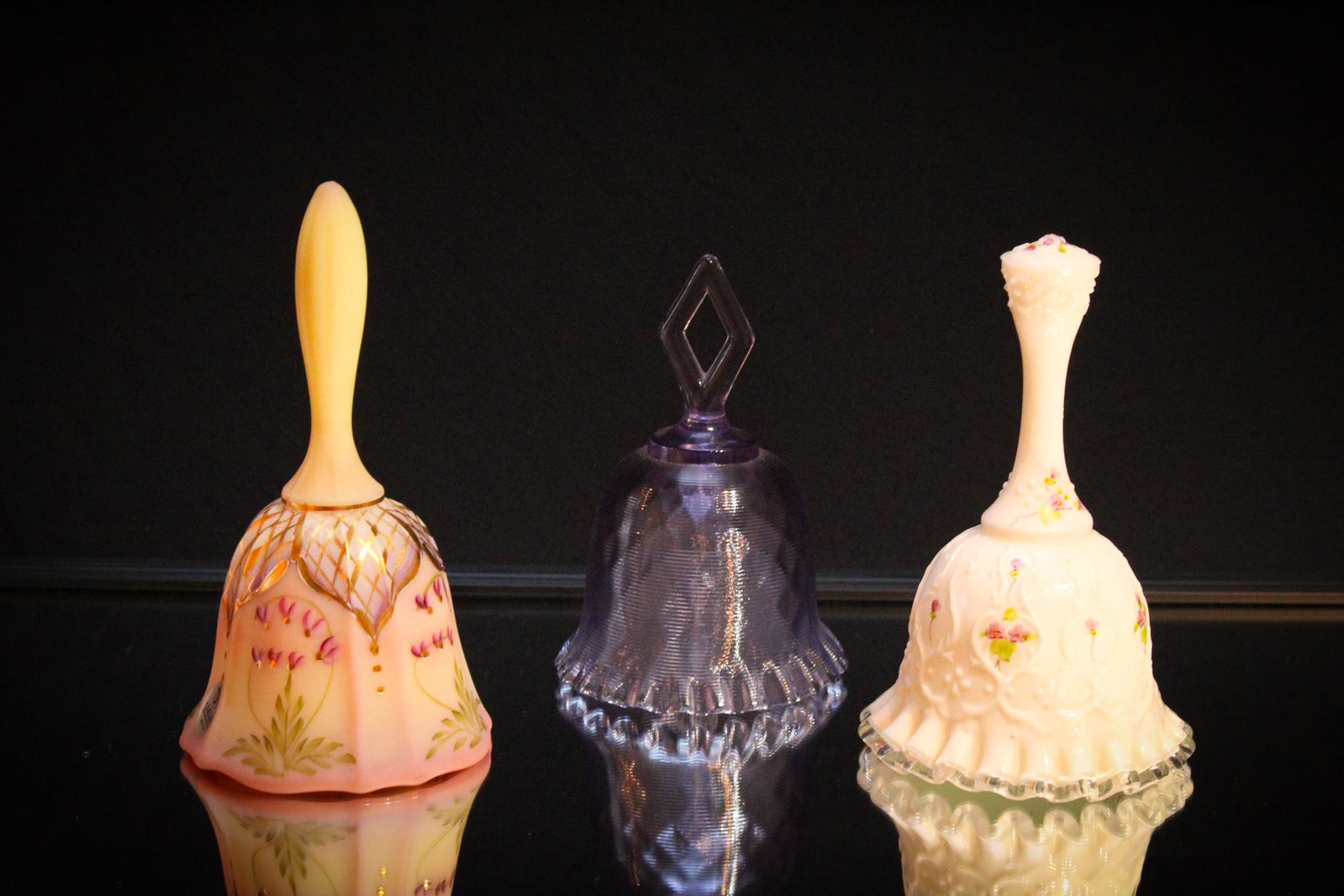 3 pc Lot Fenton Rare Gold dÃ©cor Burmese Glass Bells: Lot of 3 Fenton Glass Bells to include an exceptional Gilt decorated and hand painted Burmese example. Numbered "480" of "2,500". Scrumptious piece and quite a rare to find excellent example.