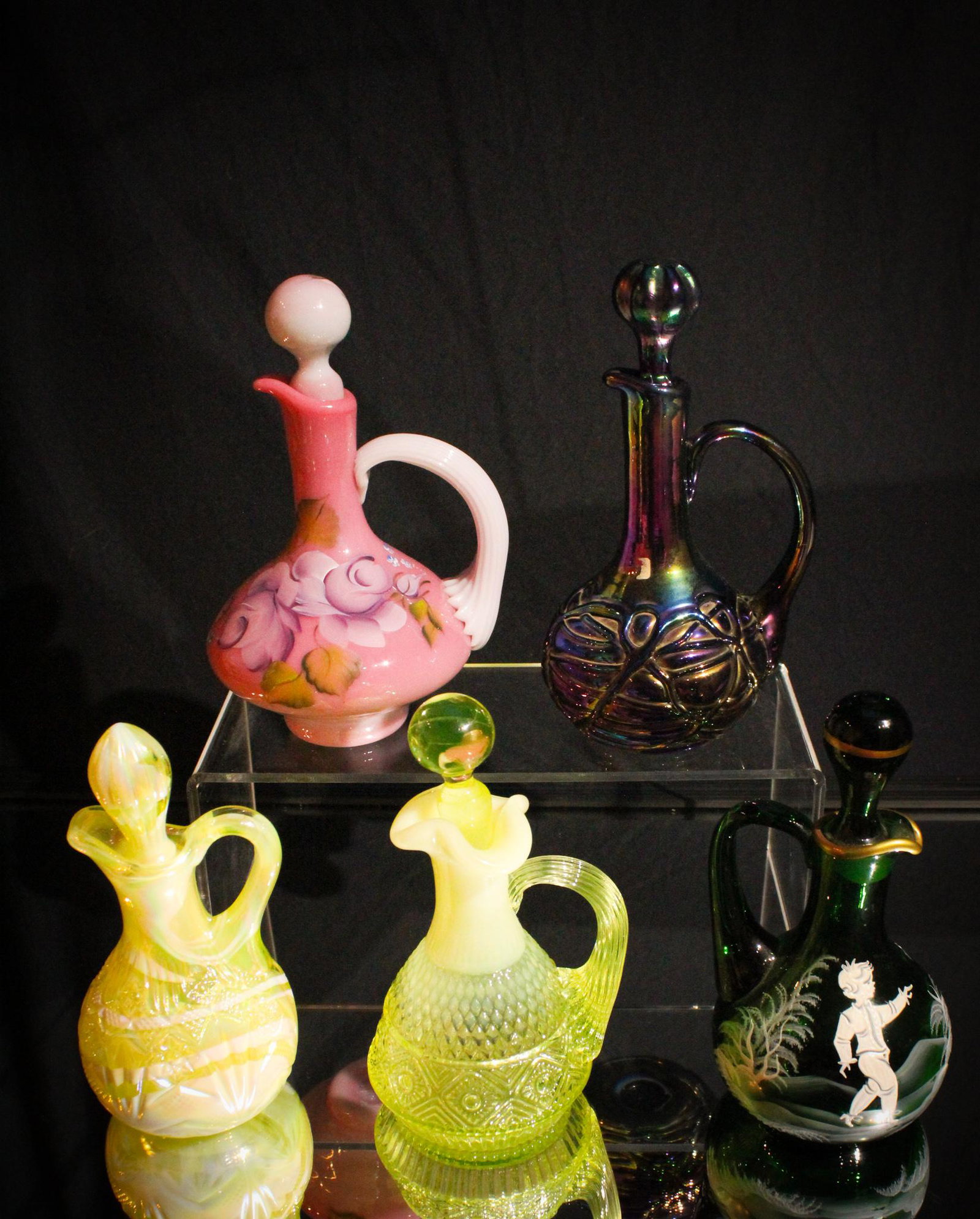 5 pc Lot Gibson Art Glass Cruets: Beautiful lot of 5 Gibson Art glass cruets to include vaseline, carnival, and other examples.