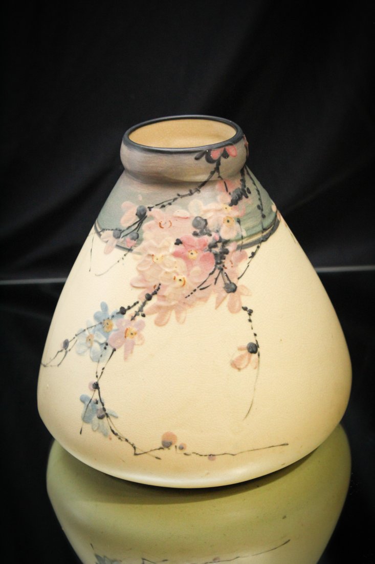 Weller Pottery Hudson Floral Decor Vase: A Weller pottery Hudson floral dÃ©cor cabinet vase. Measures 6 1/4" tall.