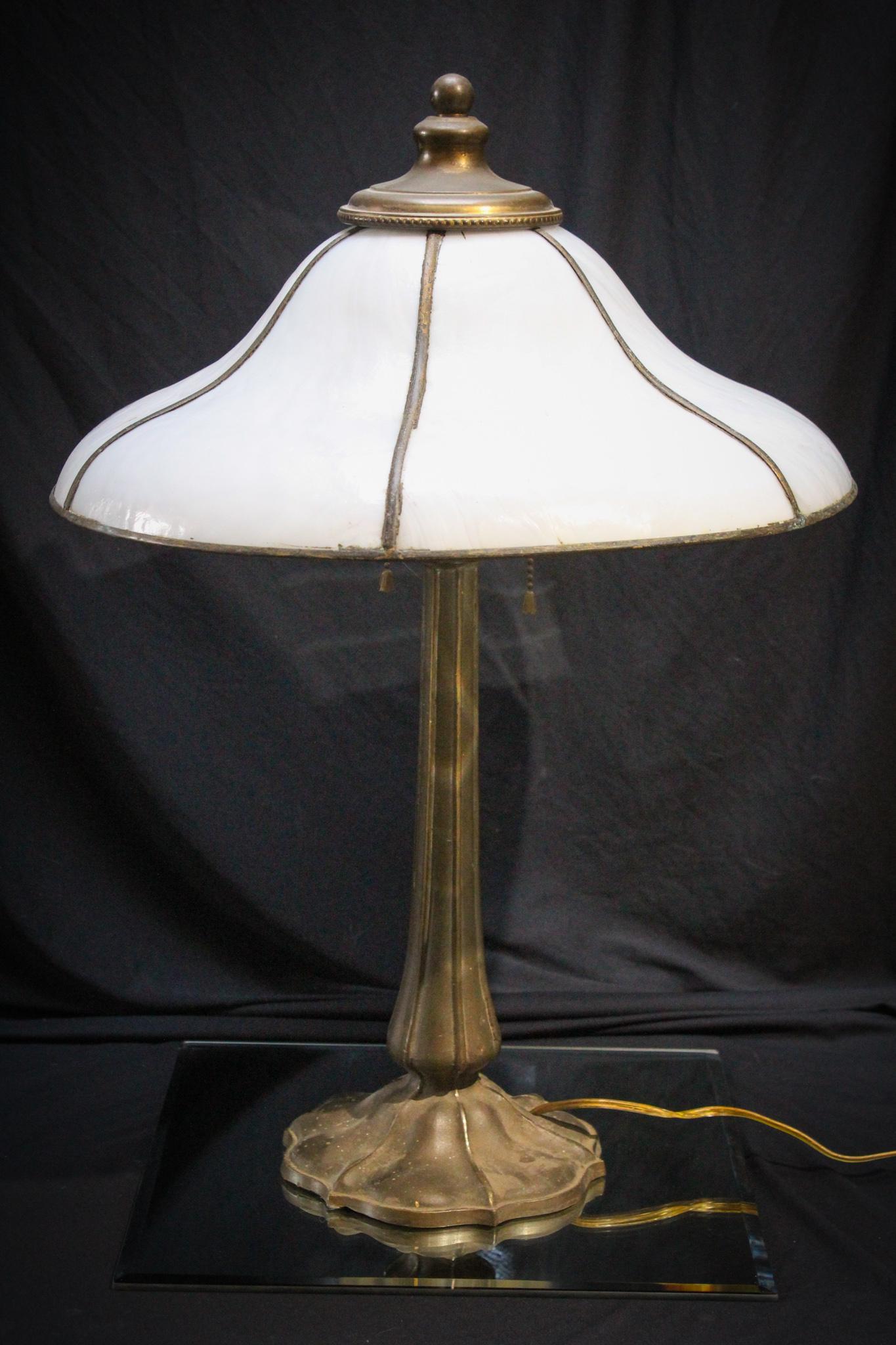 Antique Slag Glass Bent Panel Art Noueau Lamp: Super Art Nouveau period Slag glass bent panel lamp. Glass is ivory slag. Nice old original patina. Lamp has been rewired.