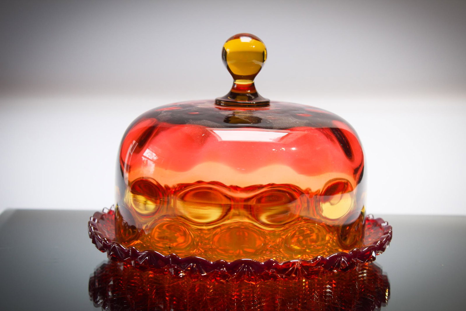 Hobbs Amberina Thumbprint Cheese Dome & Plate: Victorian at it's best. Hobb's amberina inverted thumbprint pattern cheese dome with amberina correct daisy & button amberina underplate. Color is just perfectly balanced in the lid and the plate. Mea