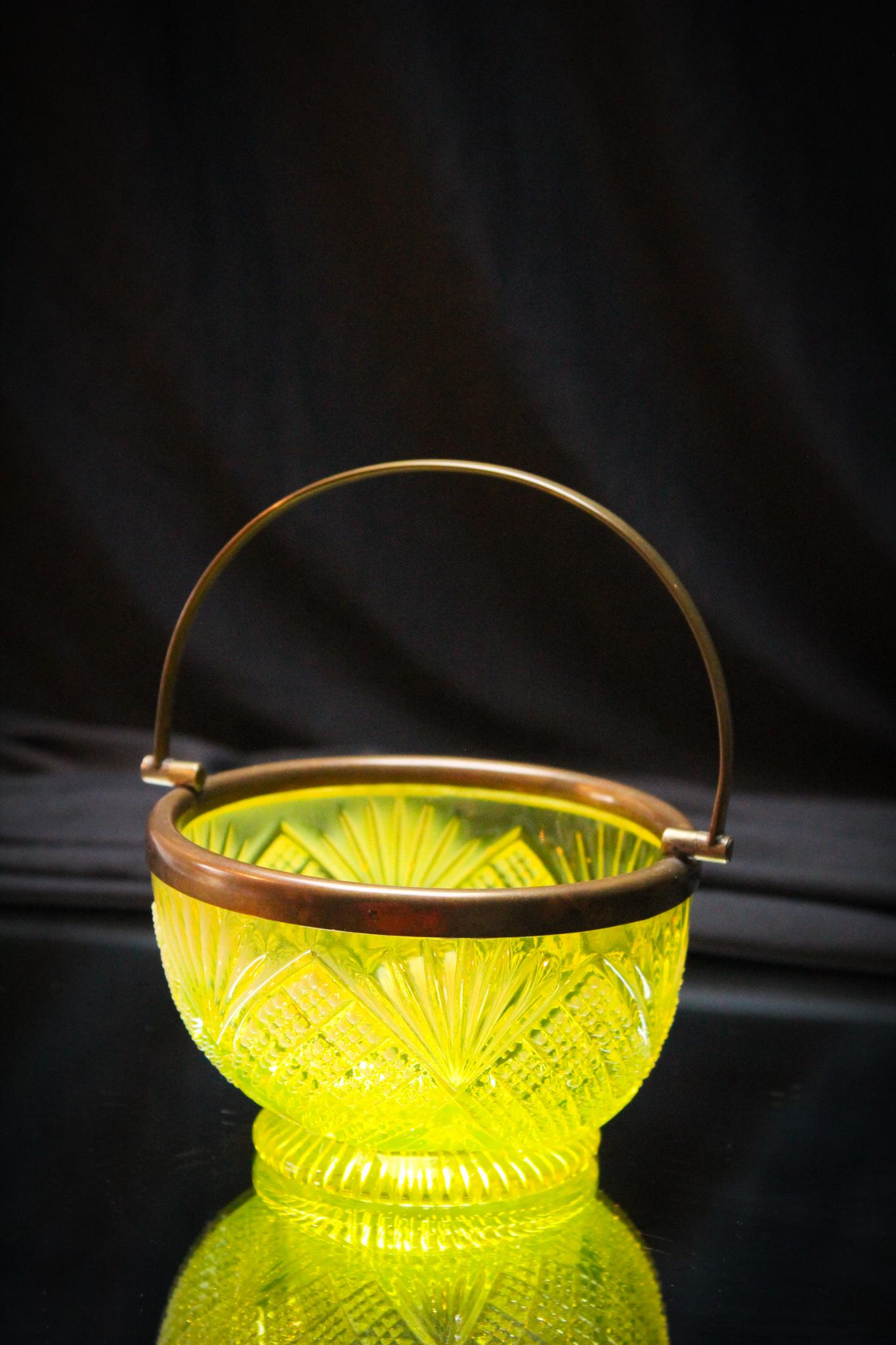 Vaseline Opalescent Davidson Ice Pale: Now here is a find if you need one. Lovely Davidson Vaseline opalescent Victorian ice pale. Original mountings. Great color and the opalescence you long to have in a piece. Measures 3" tall, 5" in dia