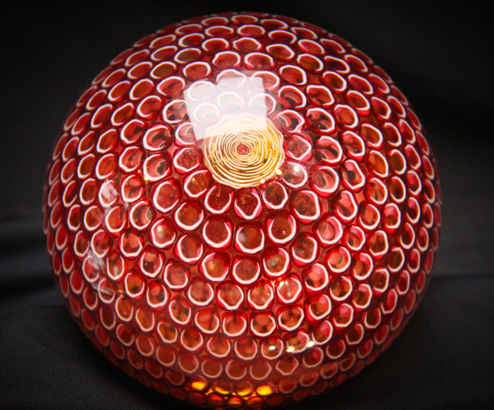 St. Louis French Glass Zinnia Pedestal Paperweight: Signed St. Louis France Art glass zinnia flower pedestal paperweight. Deep pink zinnia flower with a huge amount of petals. Stunning piece sure to grace your collection or desk. Beautiful!