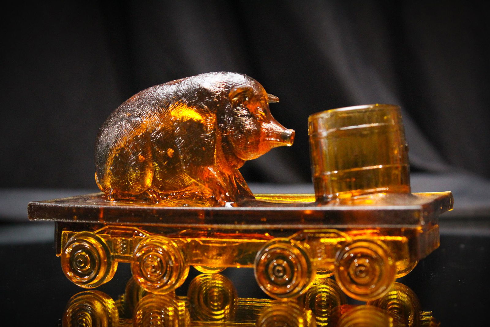 Bellaire Goblet Pig on Flat Car Toothpick: These are always tough to find and so desirable. You gotta love'em. Bellaire Goblet Pig on a Flat Car Toothpick Holder.