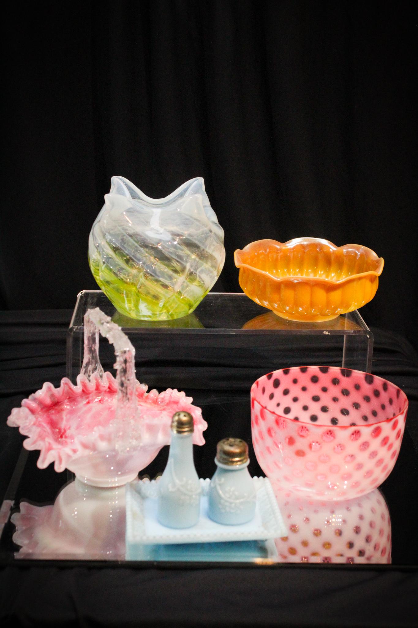 7pc Magnum Auctions Goody Lot: Miss your chance before at one of our world famous Magnum Goody Lots? Here's another opportunity. Super 7pc lot of Goodies to include baskets, bowls, shakers, and so much more! Tallest measures 5" tal