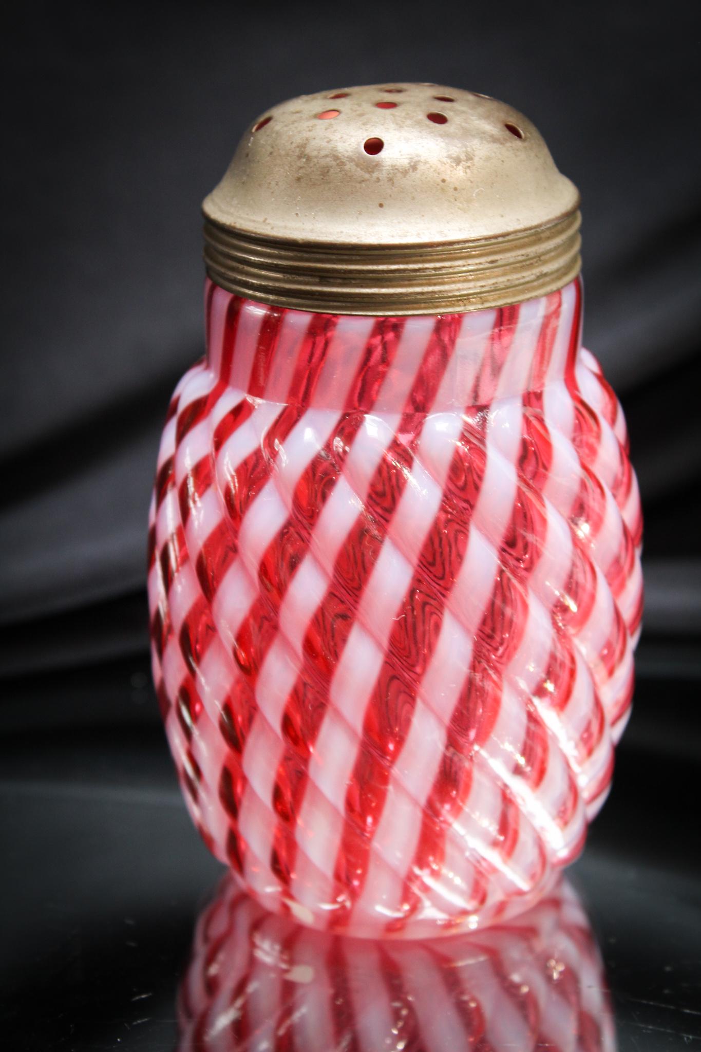 Cranberry Opalescent Reverse Swirl Sugar Shaker (1 of 4)