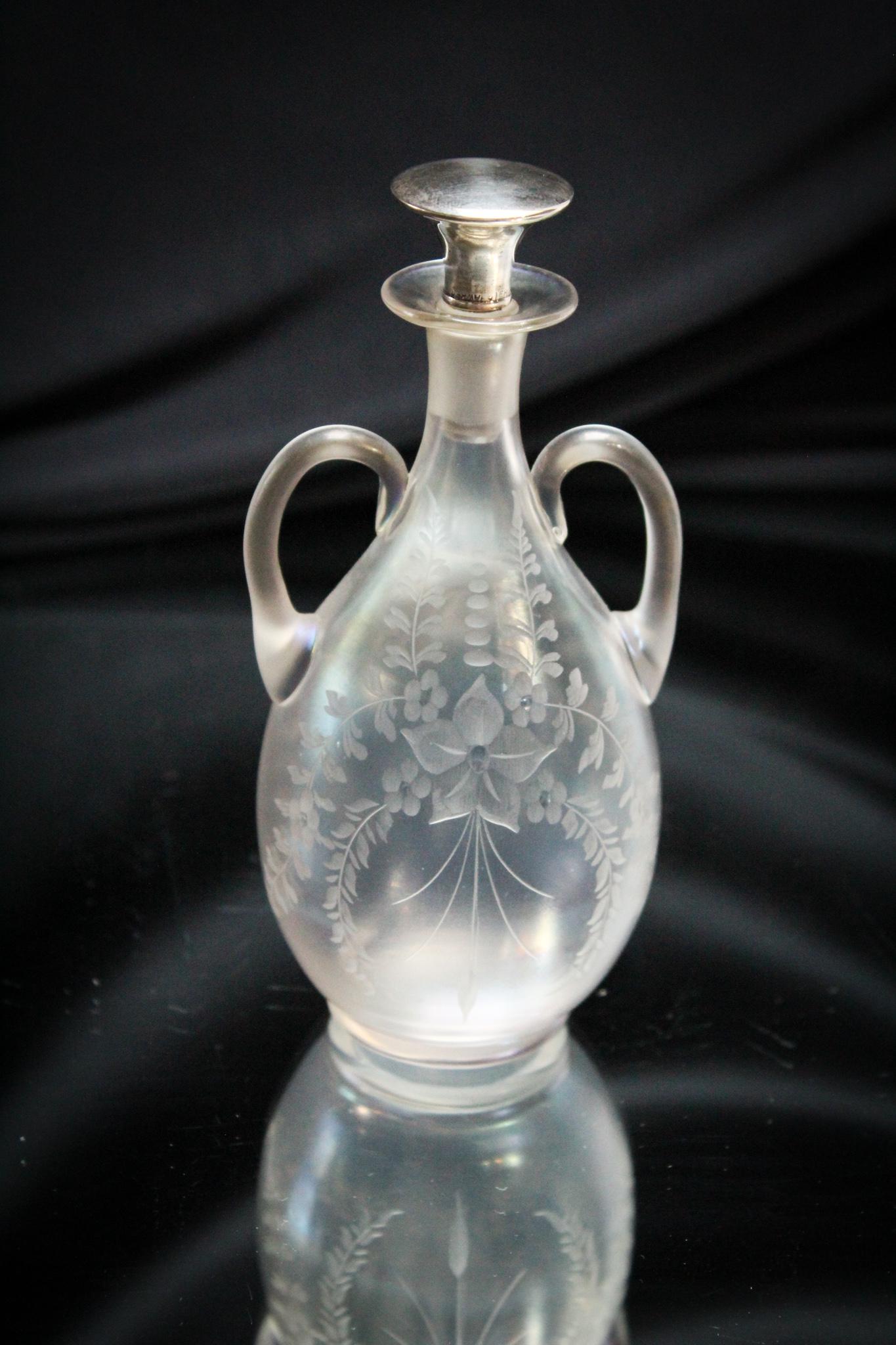 Steuben Glass Verre de Soie Perfume w Sterling (1 of 5)