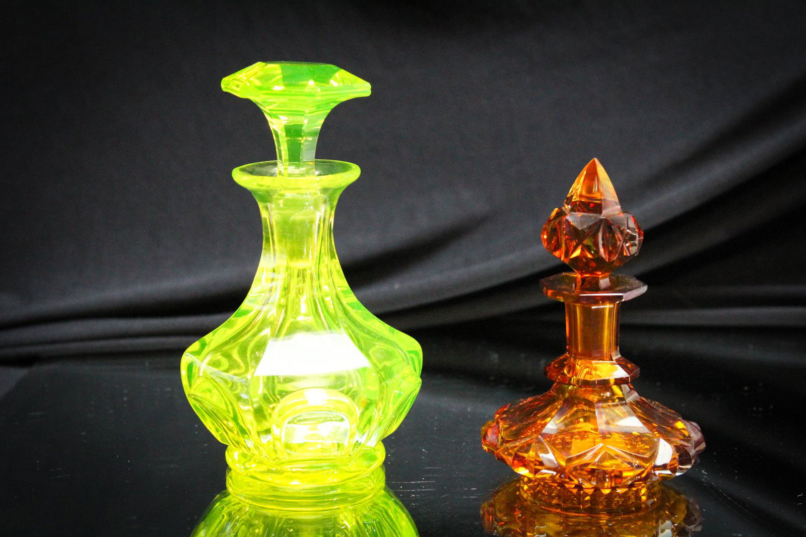2pc Lot Vaseline & Amber Glass Perfumes (1 of 5)