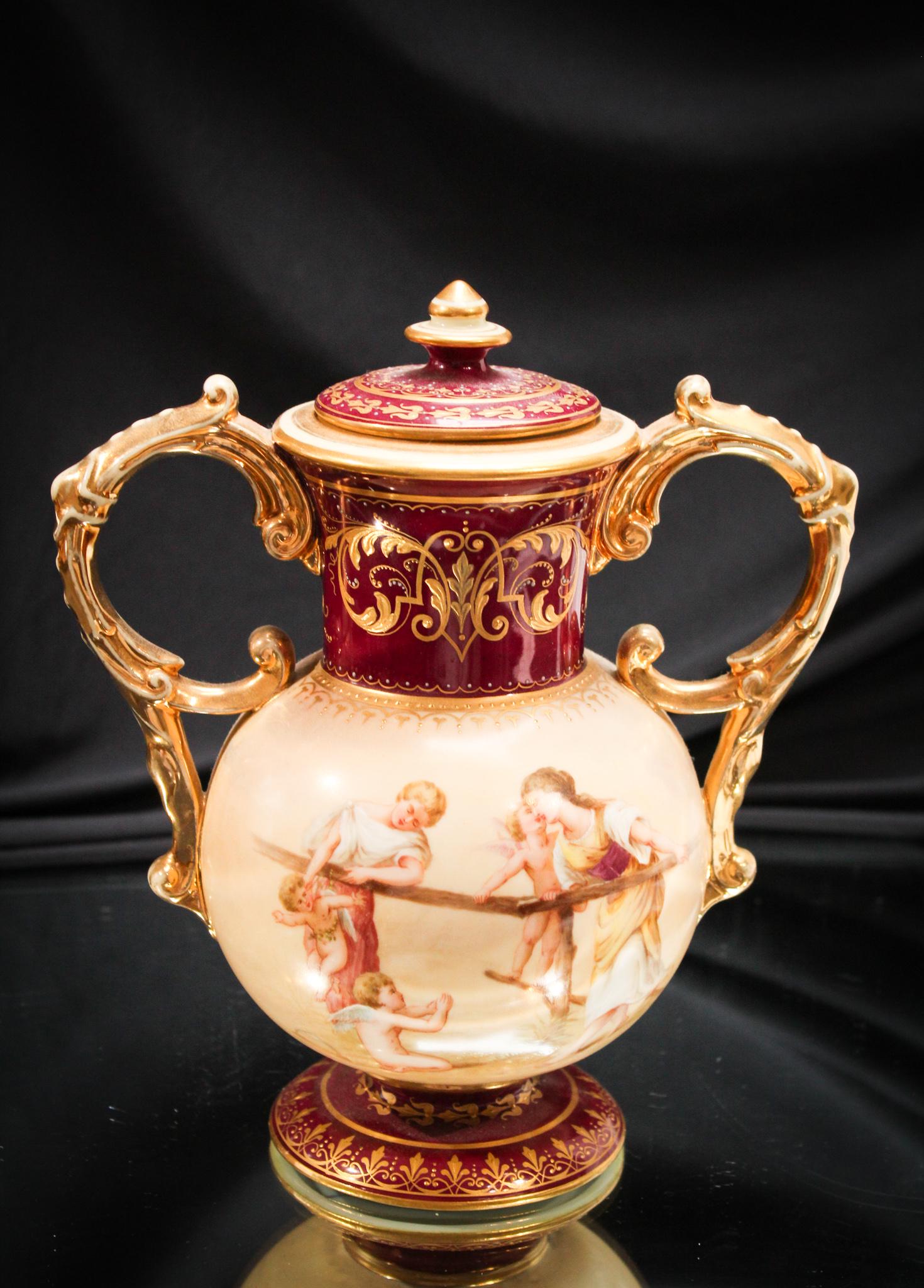 Royal Vienna Beehive Mark Vessel w Lid (1 of 4)