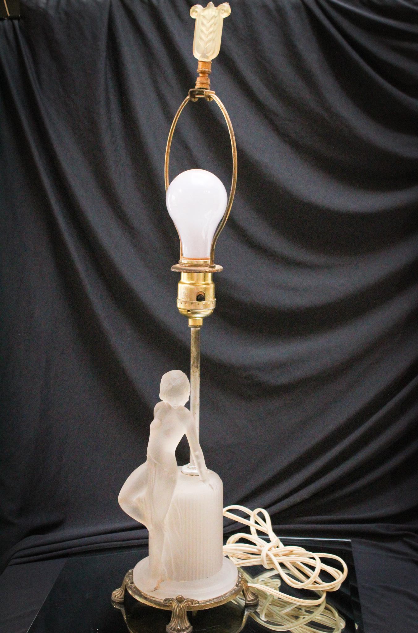 Rare Frosted Suzie Aladdin Table Lamp (1 of 7)