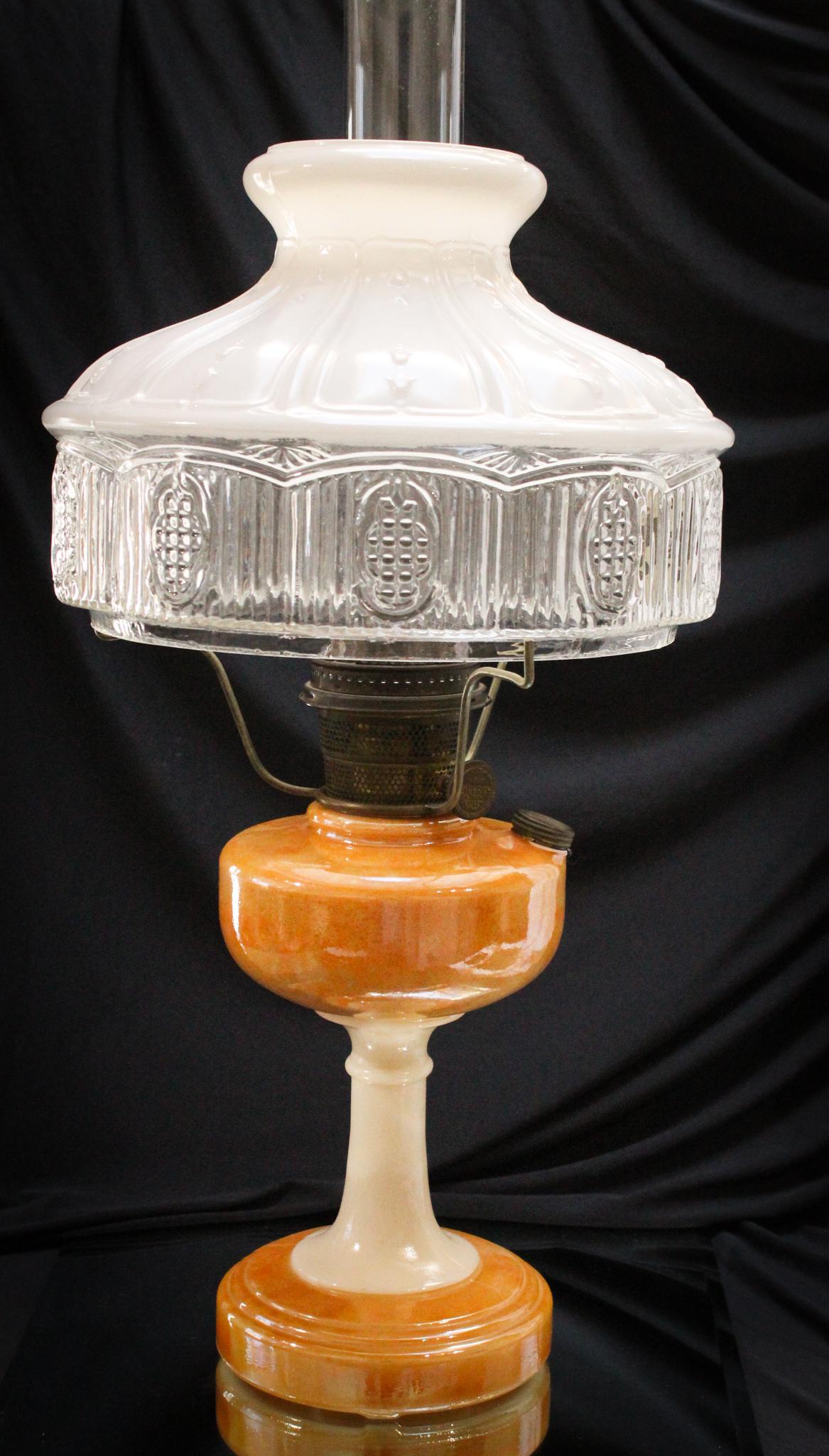 Aladdin Model B Orange Finish Oil Lamp (1 of 7)