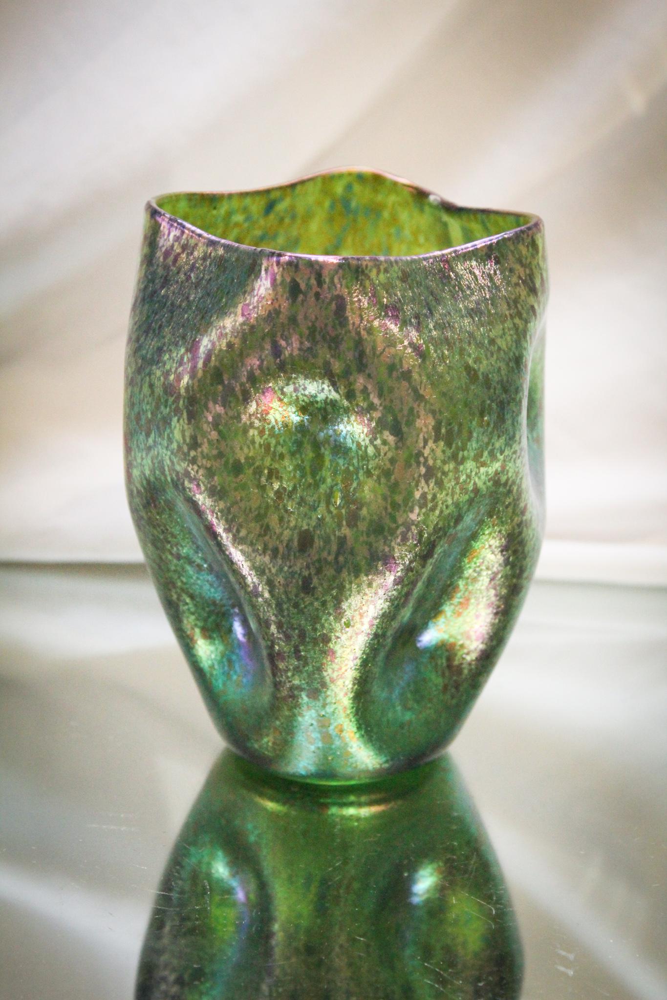 Loetz Creta Silberis Dimpled vase (1 of 4)