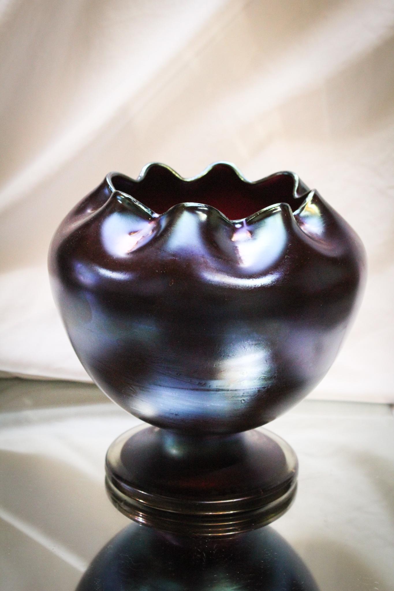 Loetz Art Glass Rubin Matt Iris ftd Vase (1 of 5)