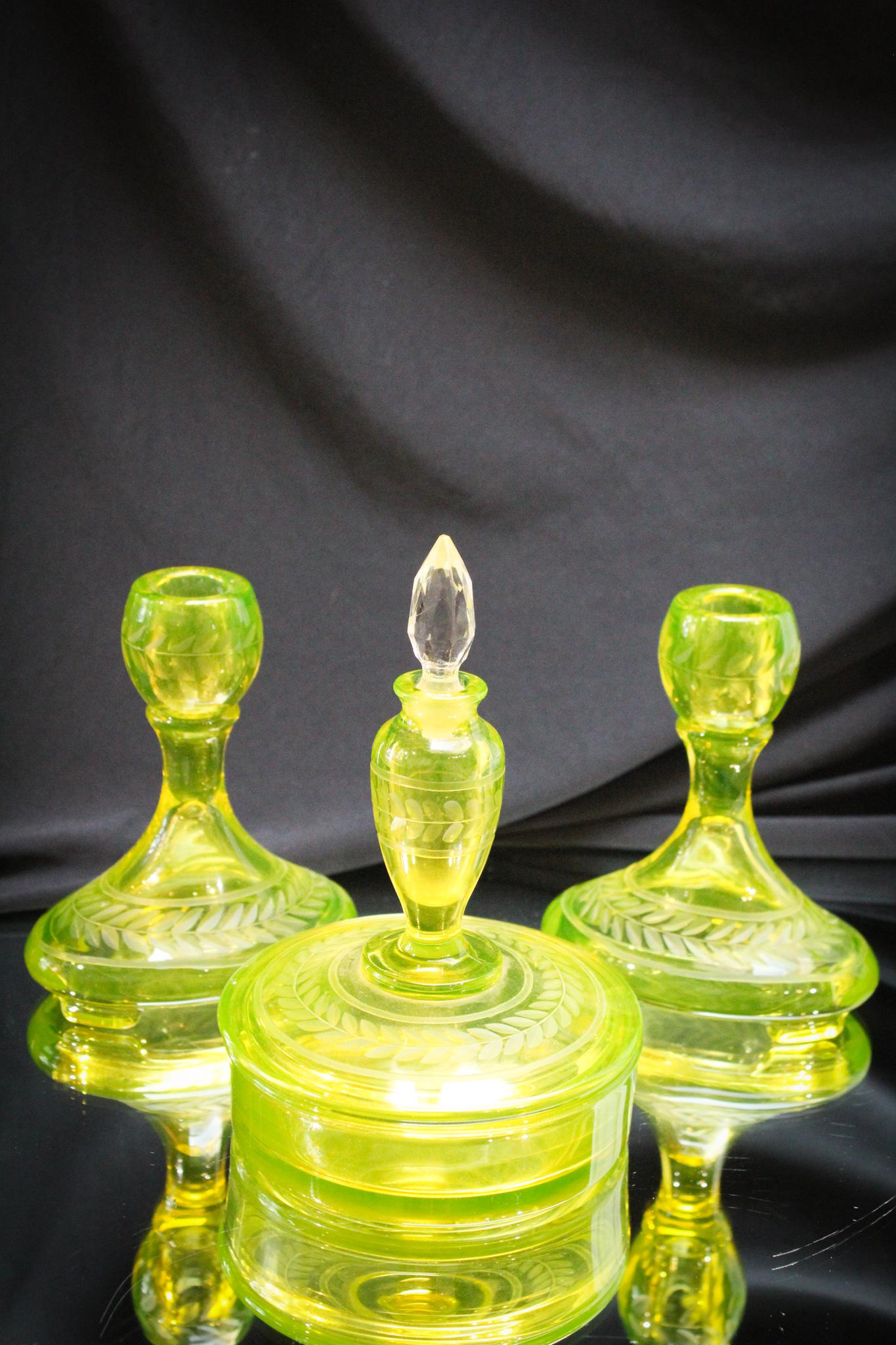 Fostoria Vaseline Perfume Vanity Box & Candle Holders (1 of 5)