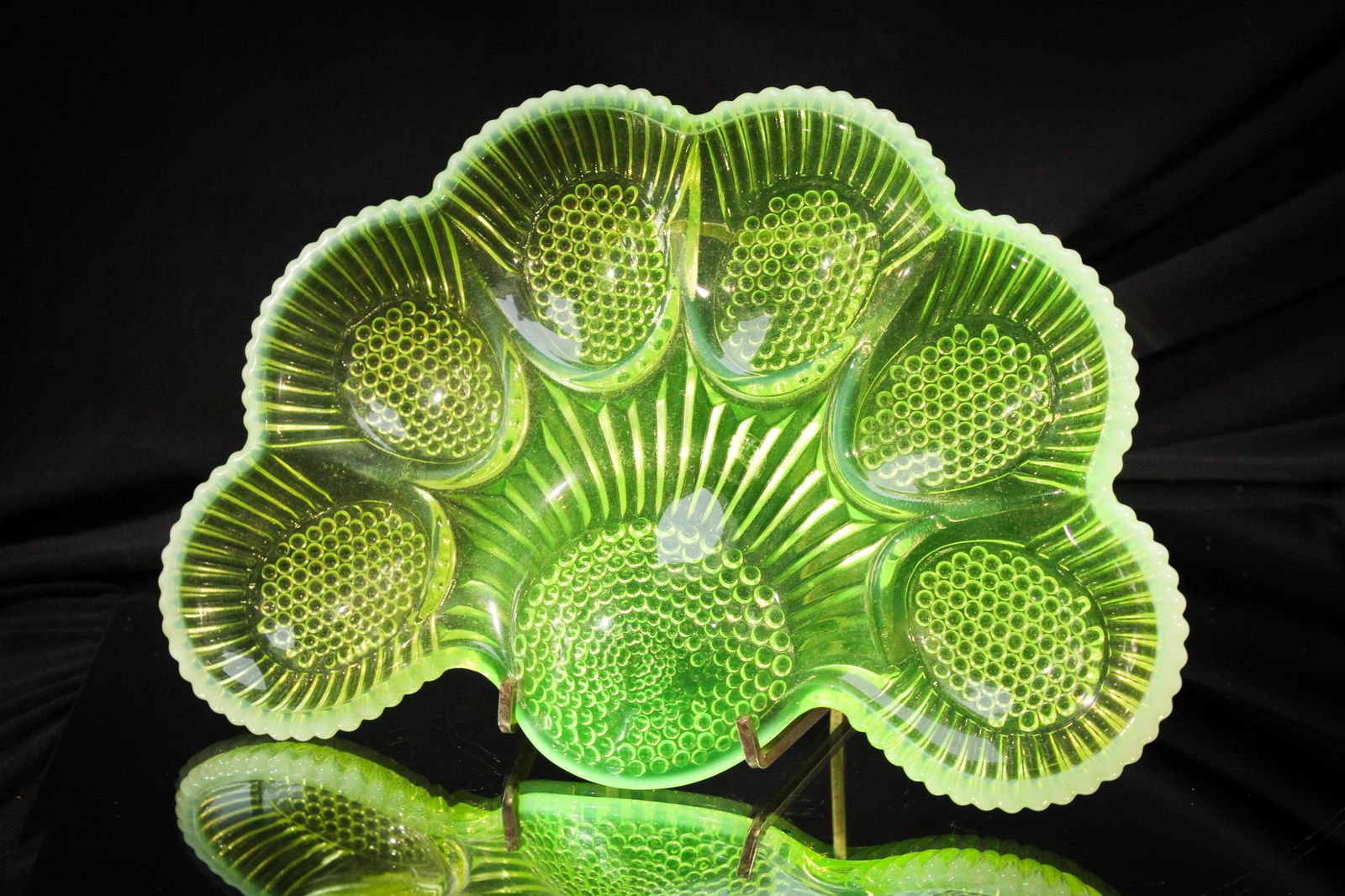 Vaseline Opalescent Egg Serving Tray (1 of 3)